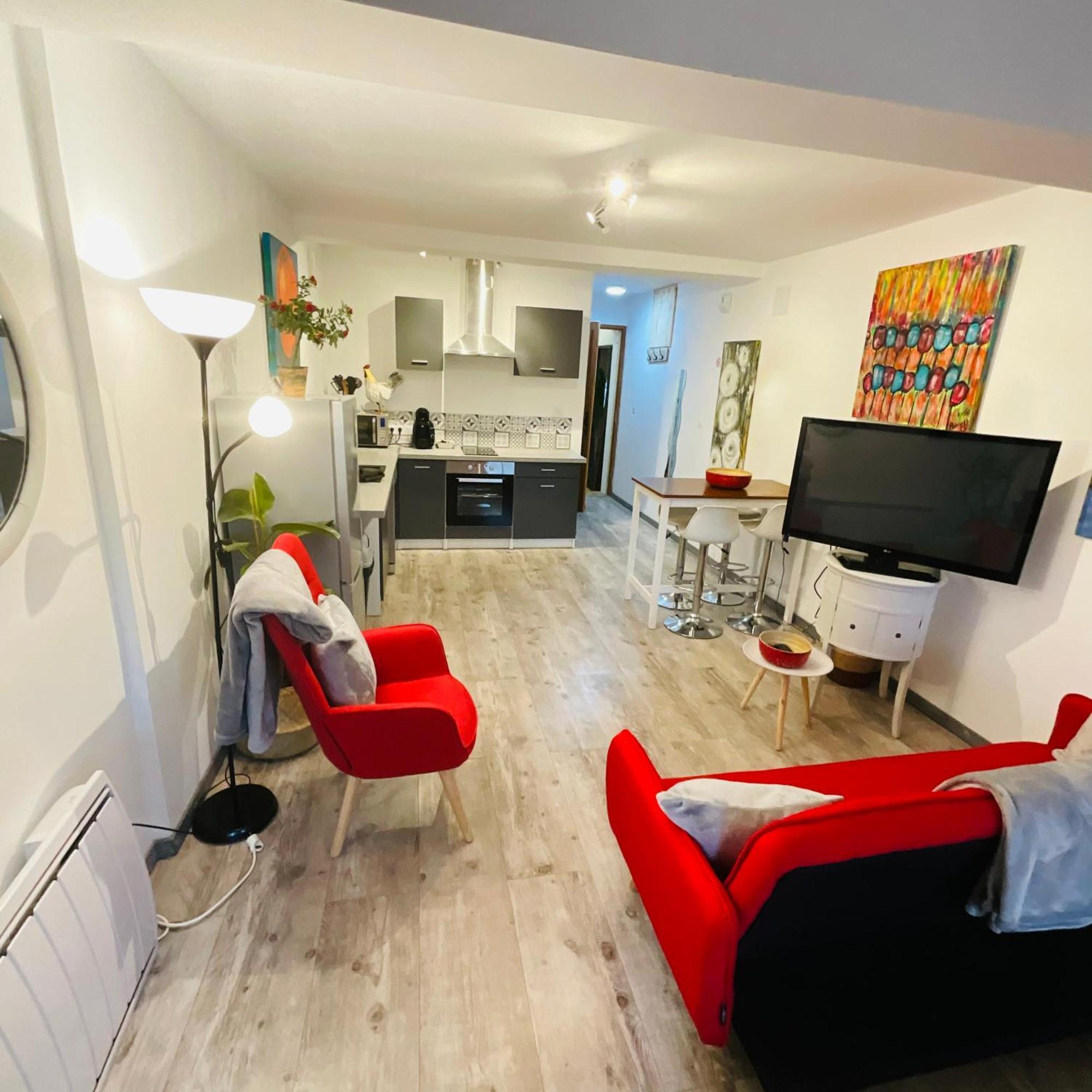 Hote Labyrinthe Sur La Place Chambres D, Hotes , Calme ,Netflix Mirepoix  Eksteriør billede