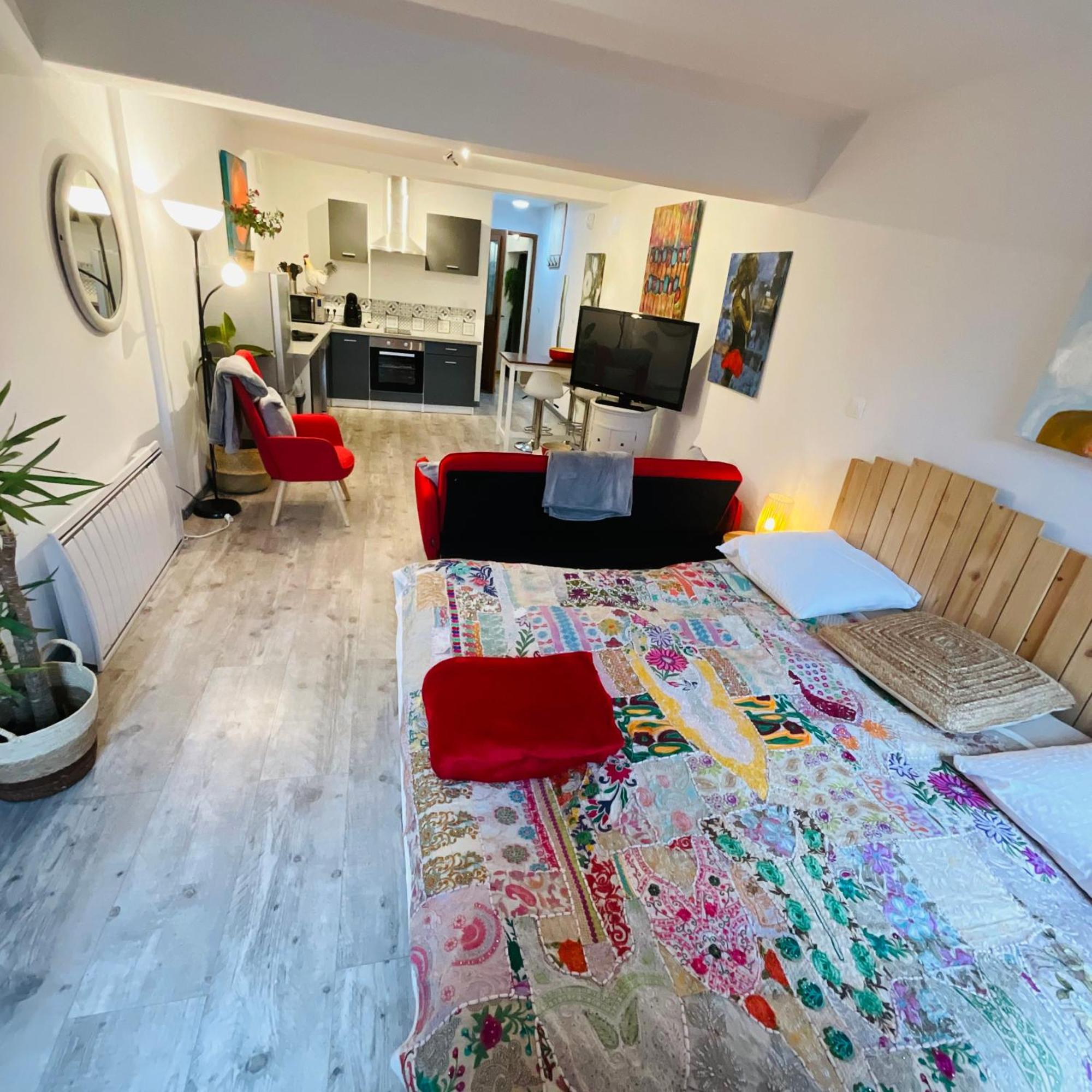 Hote Labyrinthe Sur La Place Chambres D, Hotes , Calme ,Netflix Mirepoix  Eksteriør billede