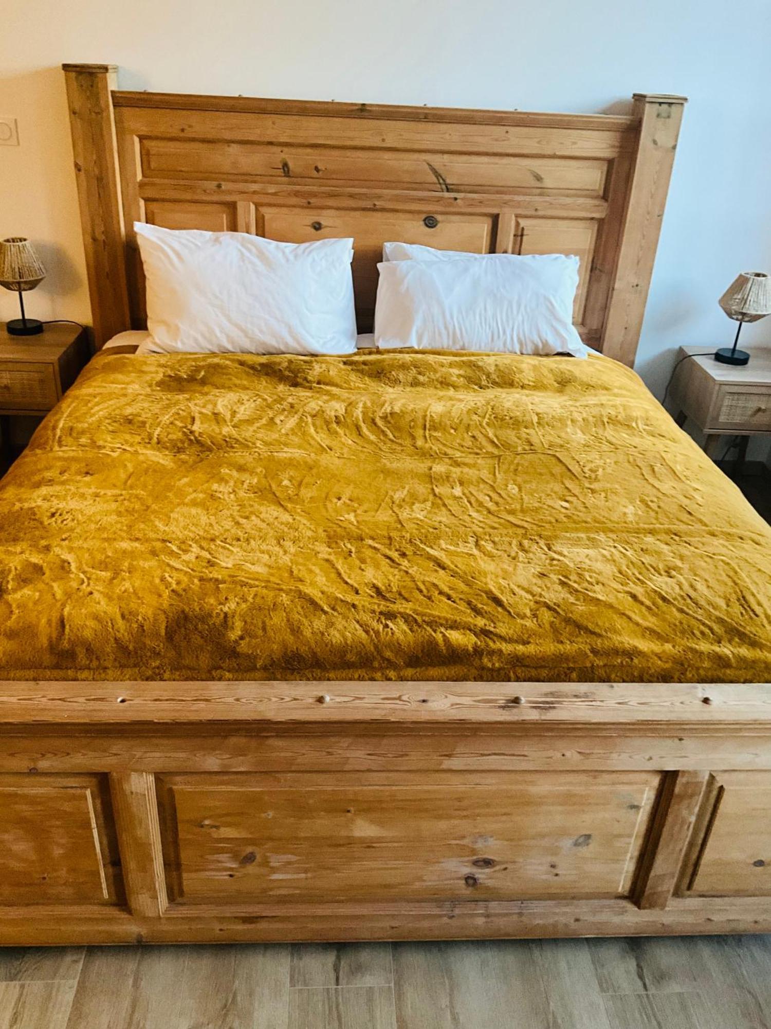 Hote Labyrinthe Sur La Place Chambres D, Hotes , Calme ,Netflix Mirepoix  Eksteriør billede